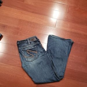 Silver jeans distressed Frances 30x31 med wash